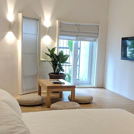 Circadian Japanese Studios In Downtown Cidade de Ho Chi Minh Exterior foto